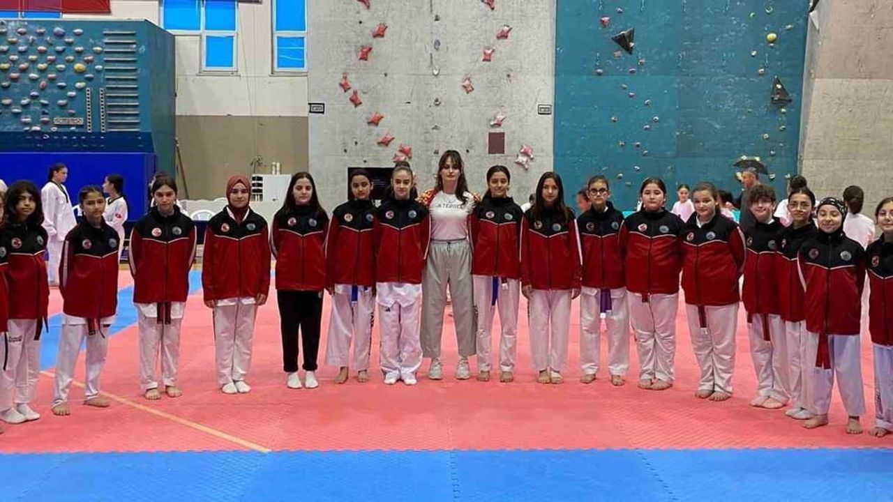 İlkadım Belediye Spor Kulübü Tekvando Takımı İl Şampiyonası'nda 23 Madalya ile Öne Çıktı