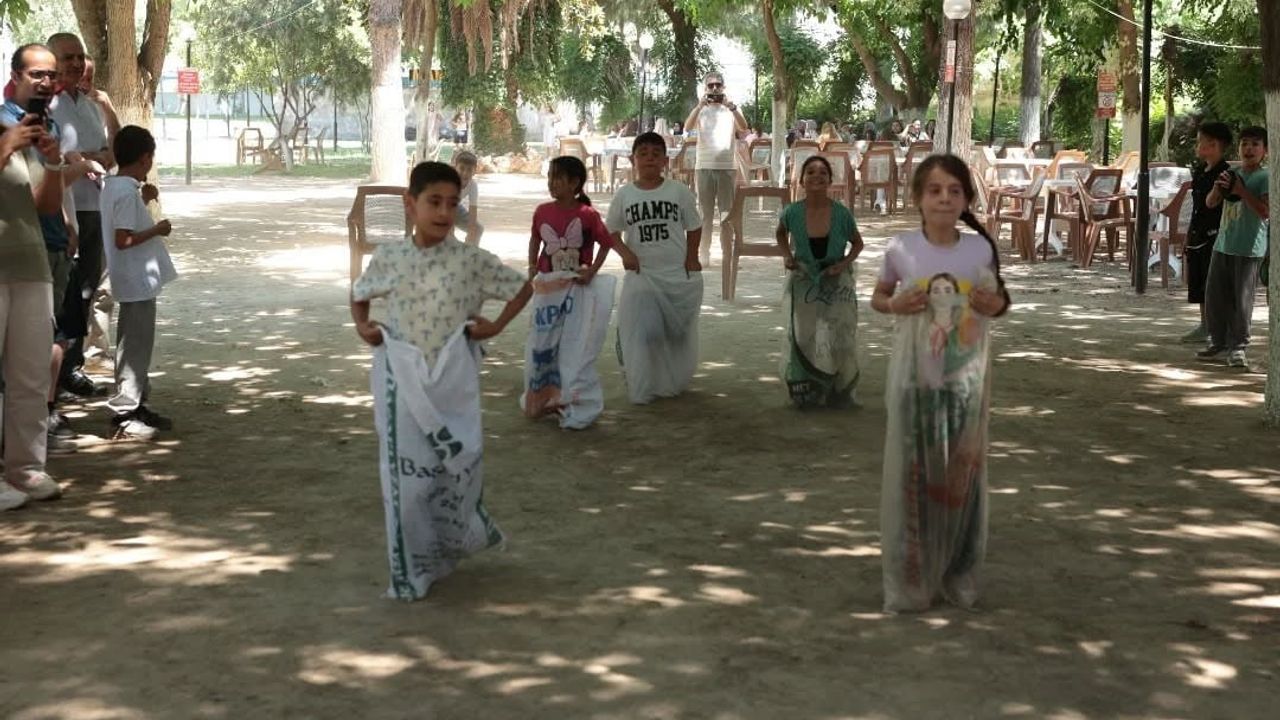 İncirliova’da Bahar Şenliği: Çocuklar Kültür Park'ta Eğlendi