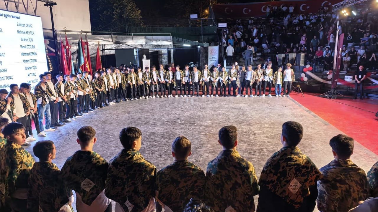 İnegöl’de 1.087 Meslek Lisesi Mezunu Ahilik Geleneğiyle Şed Kuşandı