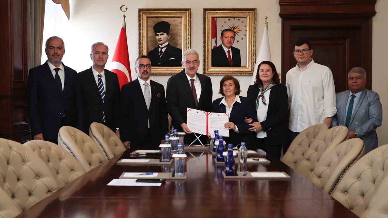 İnegöl’de 7 birimli aile sağlığı merkezi için bağış protokolü imzalandı