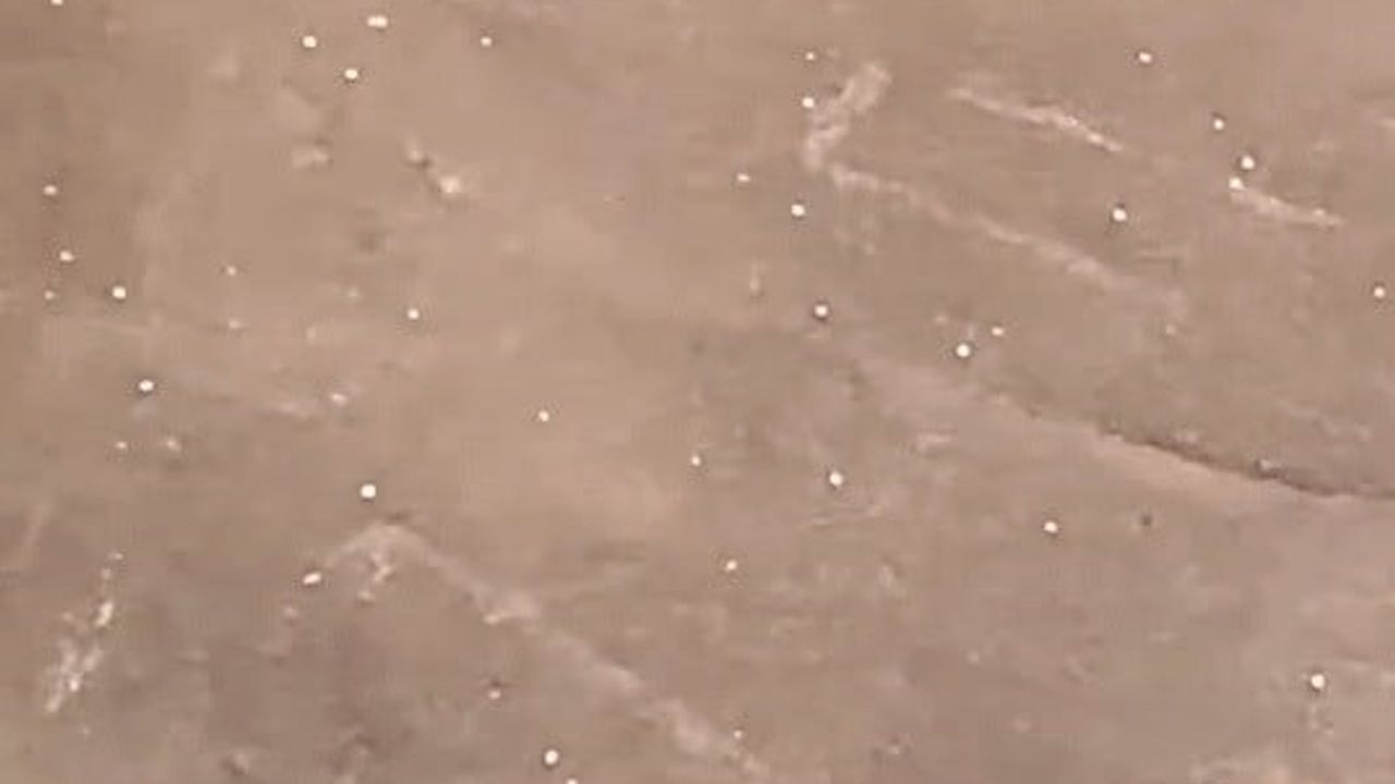İnegöl'de ceviz büyüklüğünde dolu ve sağanak hayatı olumsuz etkiledi