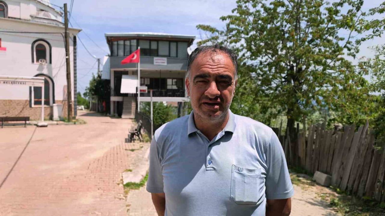 İnegöl'de nadir mahalle konağı: Altından yol geçen 1978 yapısı Eski Bahçekaya'da ilgi çekiyor