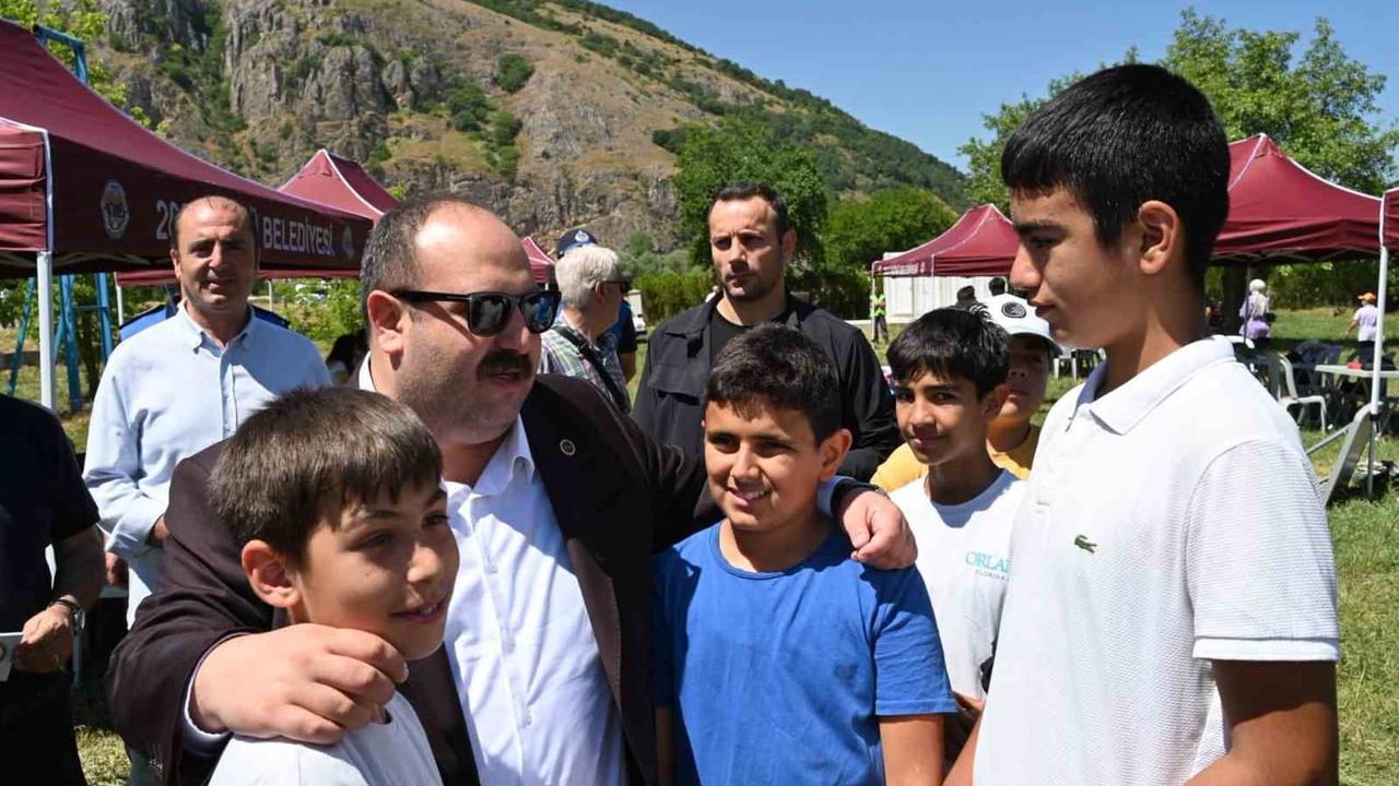 İnönü’de başkandan çocuklara tatil öncesi organizasyon