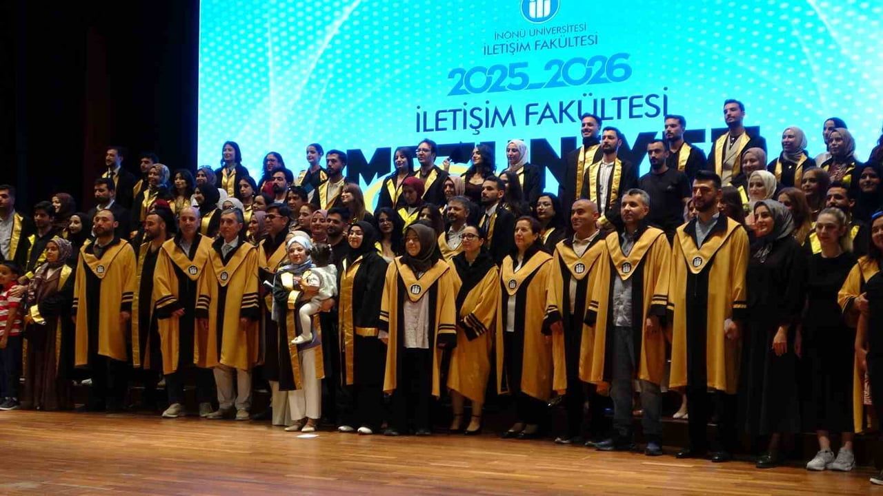 İnönü Üniversitesi İletişim Fakültesi 2025-2026 akademik yılı mezuniyet töreni