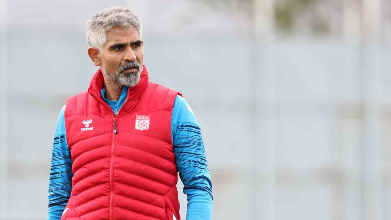 İsmet Taşdemir, Sivasspor ile Karşılıklı Anlaşmayla Ayrıldığını Açıkladı