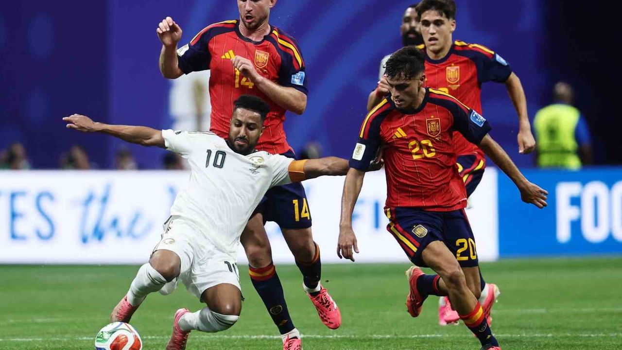 İspanya Suudi Arabistan'ı 4-0 yendi