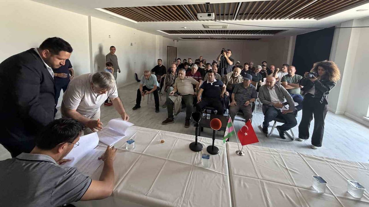 Isparta 32 Spor Olağan Genel Kurulu ikinci kez ertelendi: Çoğunluk sağlanamadı, aday çıkmadı
