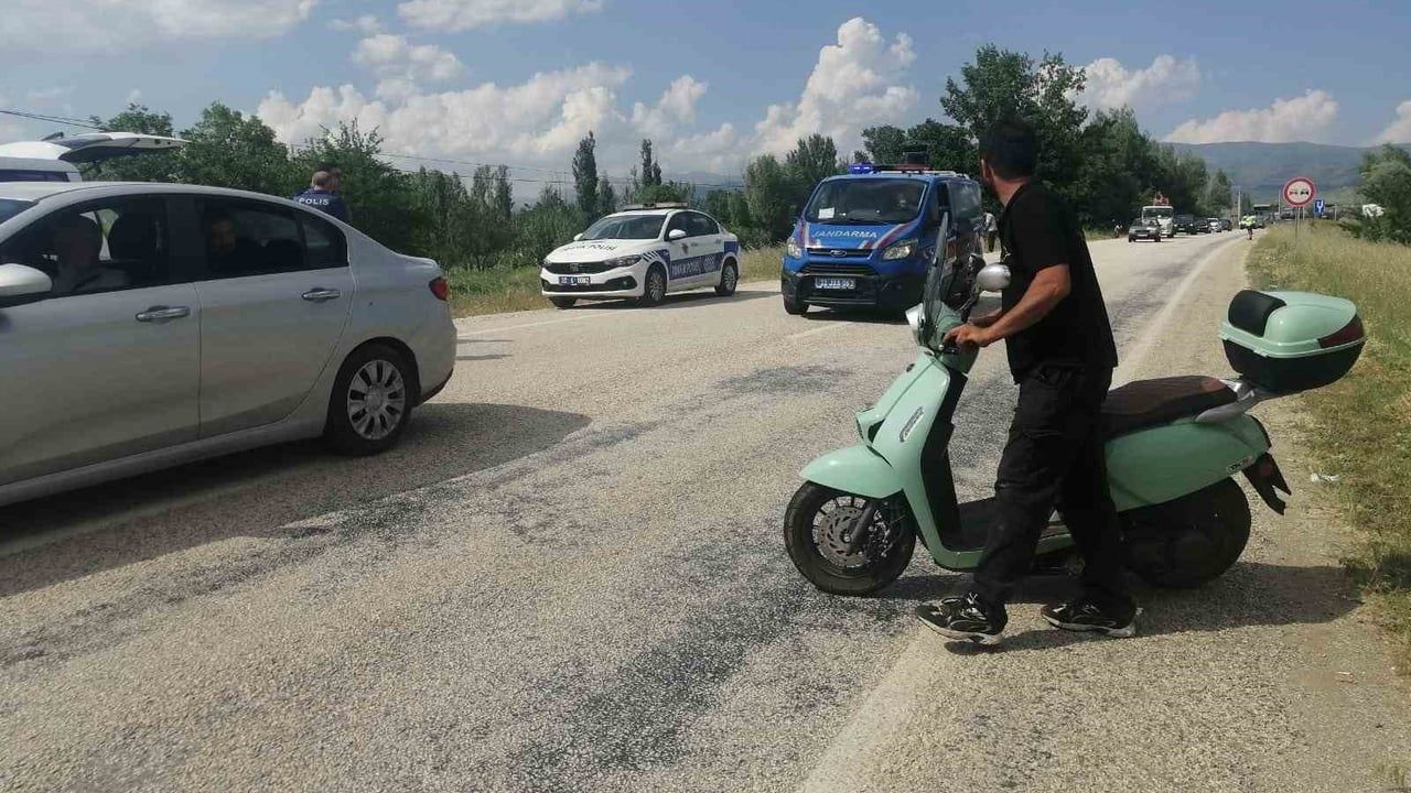 Isparta-Yalvaç kara yolunda motosiklet kazası: sürücü ağır yaralandı