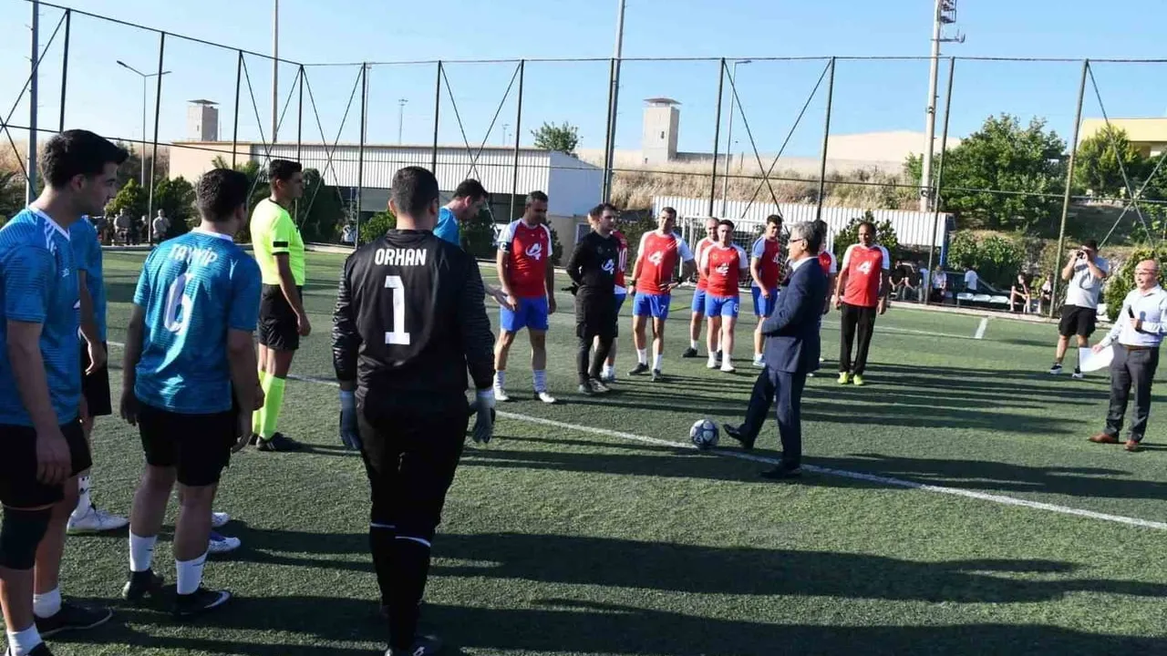 İzmir 4 Nolu T Tipi Kapalı Ceza İnfaz Kurumu, Ceza İnfaz Personeli Günü Turnuvasının Şampiyonu Oldu