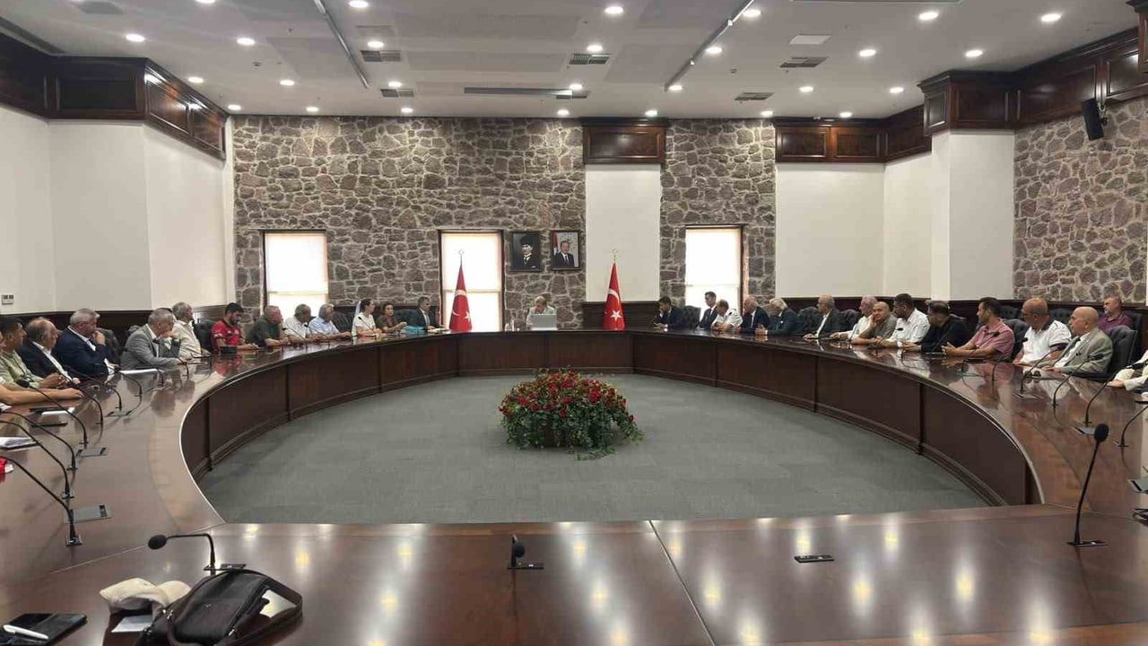 İzmir'de 15 Temmuz Demokrasi ve Millî Birlik Günü hazırlıkları ortak akılla sürüyor