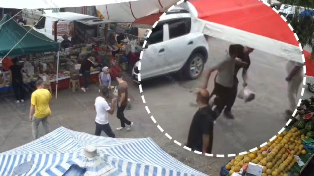 İzmir'de pazar yerinde zabıta memuruna bıçak ve kasa ile saldırı: şüpheli gözaltında
