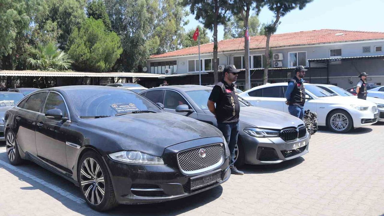 İzmir merkezli 6 ilde lüks araç operasyonu: 30 milyon lira haksız kazanç