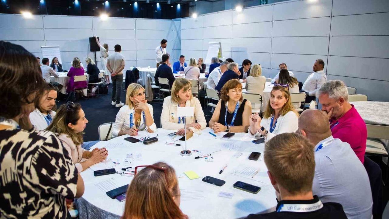 İzmir, UFI’nin 101 yıllık tarihindeki en yüksek katılımlı bölgesel konferansa ev sahipliği yaptı