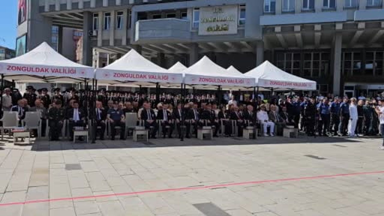 Jandarma teşkilatı 187. kuruluş yıl dönümü kutlamasında asayiş köpeği Gaddar gösterinin yıldızı oldu