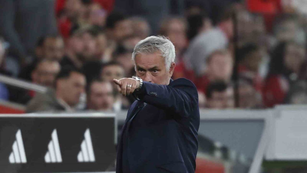 Jose Mourinho resmen Real Madrid'de: 3 yıllık anlaşma