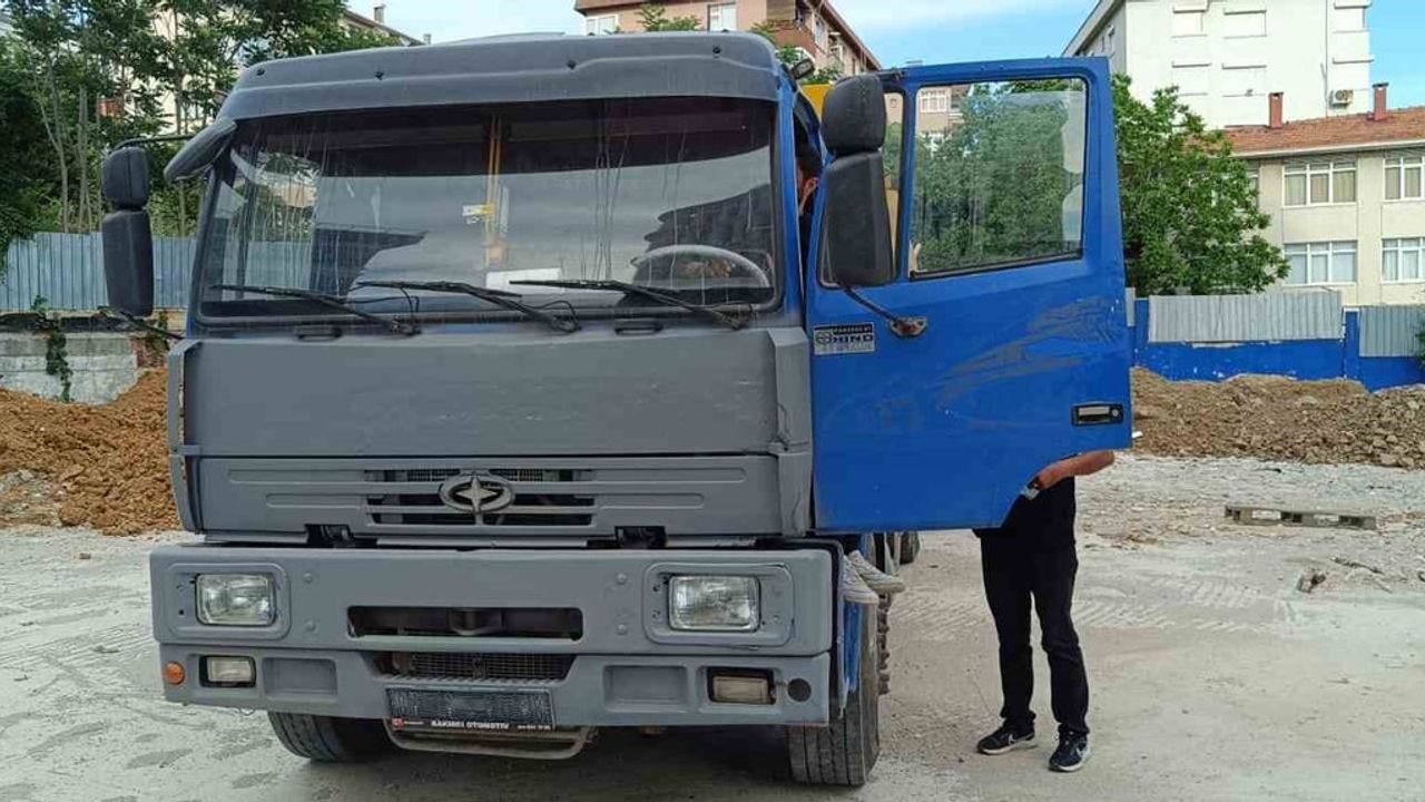 Kadıköy'de plakasız kamyonla kaçak toprak dökümüne 287 bin TL ceza