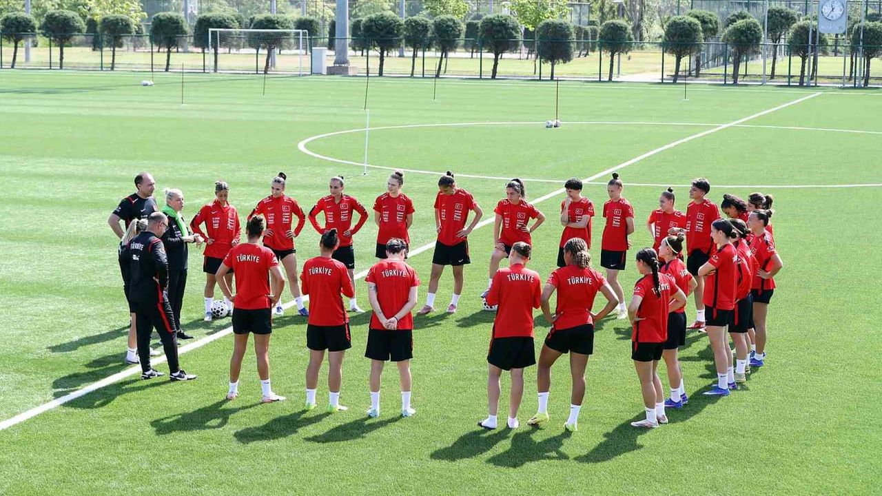 Kadın A Milli Takımı, Malta maçına taktik ve duran top odaklı hazırlanıyor