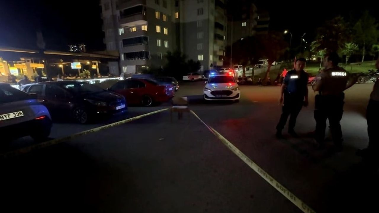 Kafede tartışma silahlı kavgaya dönüştü; bir kişi ayağından yaralandı