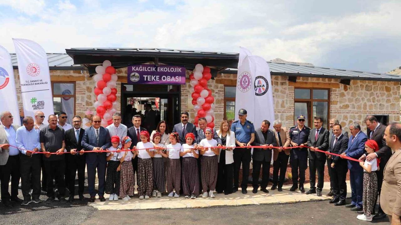 Kağılcık Ekolojik Teke Obası törenle hizmete açıldı