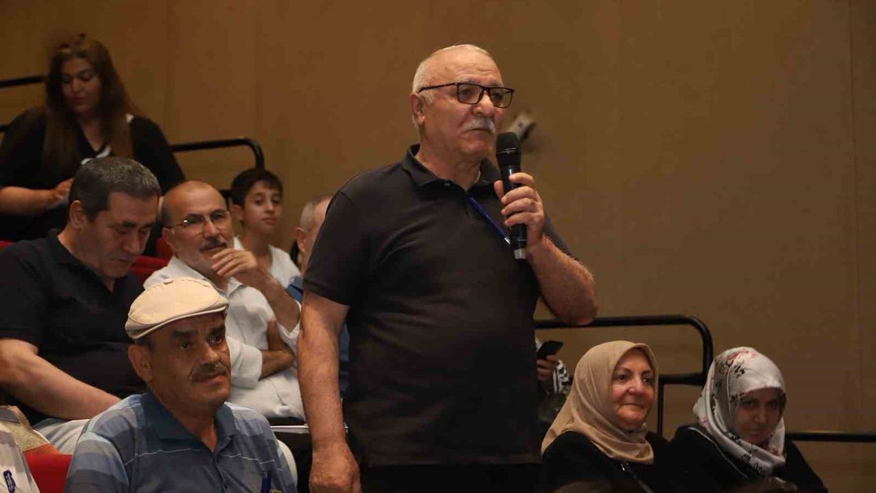 Kağıthane'de vatandaşlar sordu, hizmetler konuşuldu