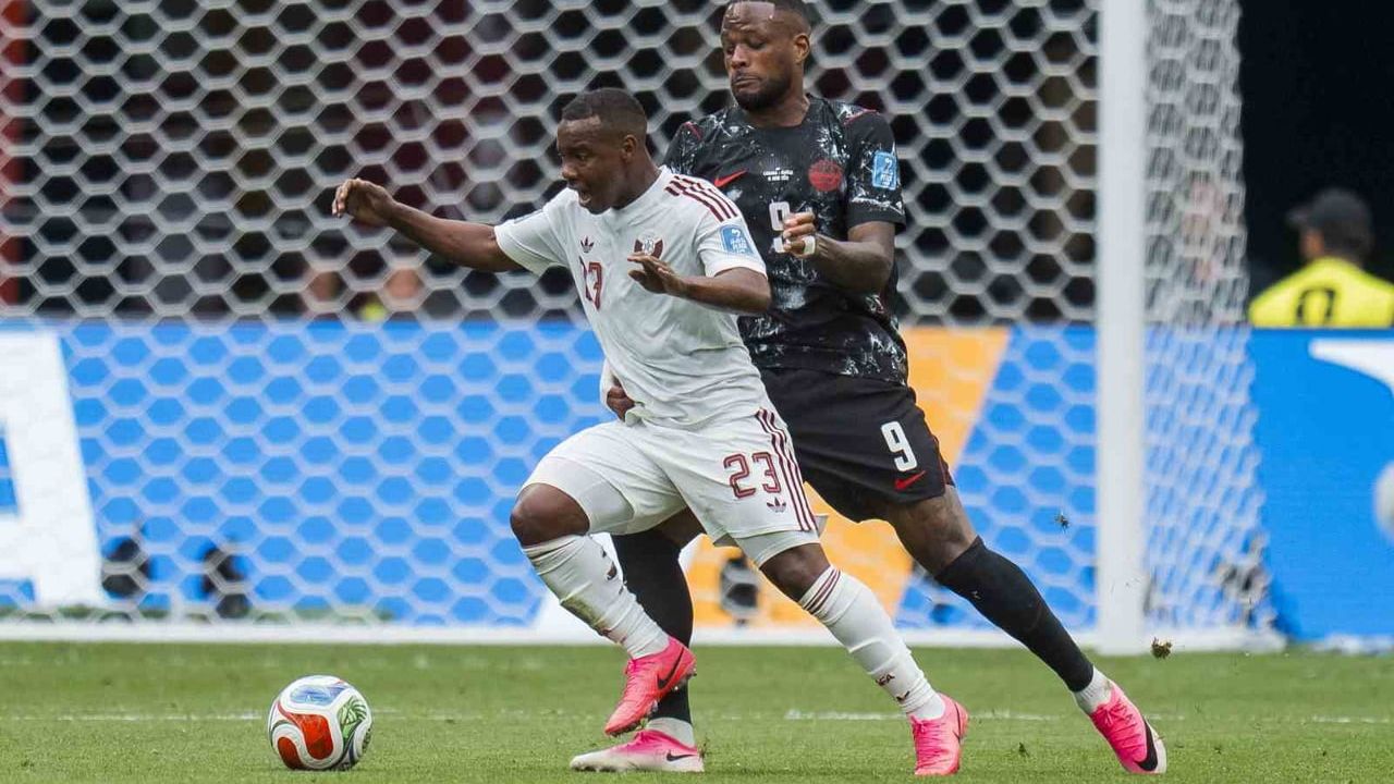 Kanada, Katar'ı 6-0 yendi; Meksika son 32 turunu garantiledi