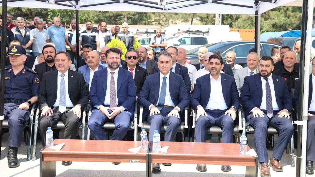Karabük İl Özel İdaresi filosuna 13 yeni araç ve iş makinesi eklendi