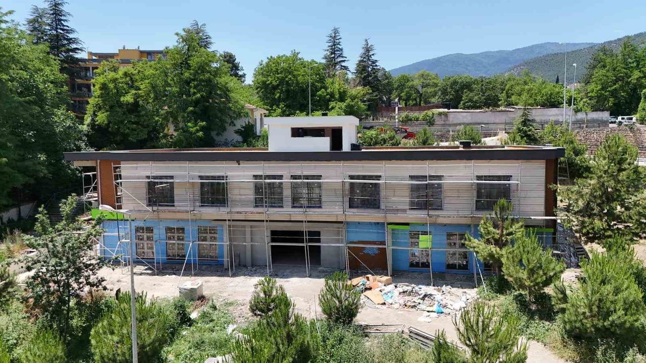 Karabük'te büyükler için sosyal yaşam merkezi yükseliyor