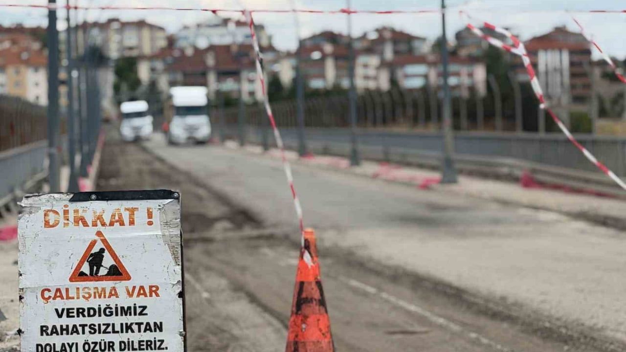 Karabük'te Kanyon Köprü trafiğe geçici olarak kapatıldı