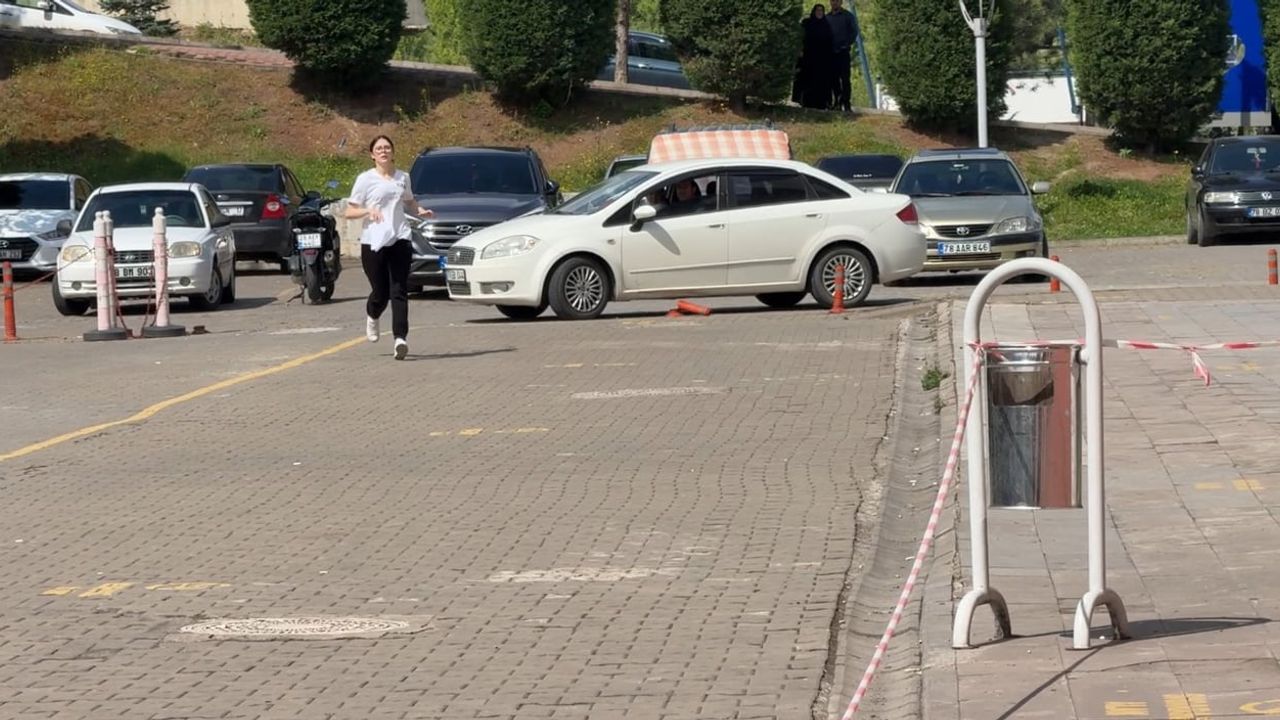 Karabük'te YKS'ye 20 saniye geç gelen aday sınava alınmadı