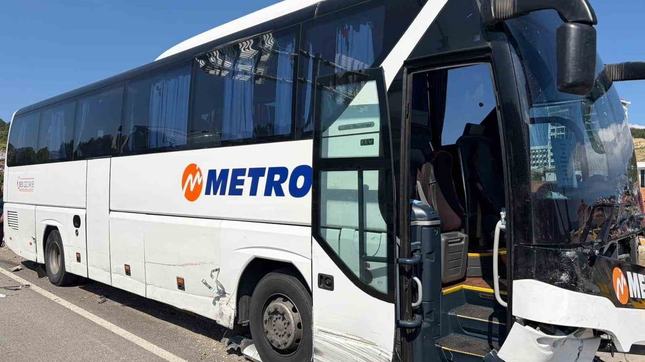 Karabük’te zincirleme trafik kazası: 2 yaralı