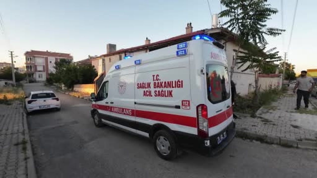 Karaman'da balkondan düşen 3 yaşındaki çocuk yaralandı