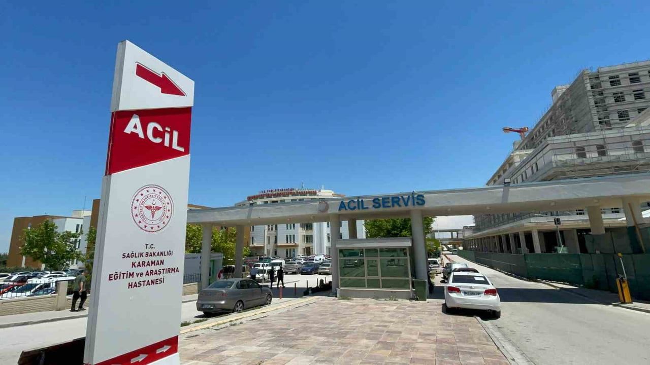 Karaman'da itfaiye erinin koluna yapışan kene hastanede kontrollü şekilde çıkarıldı