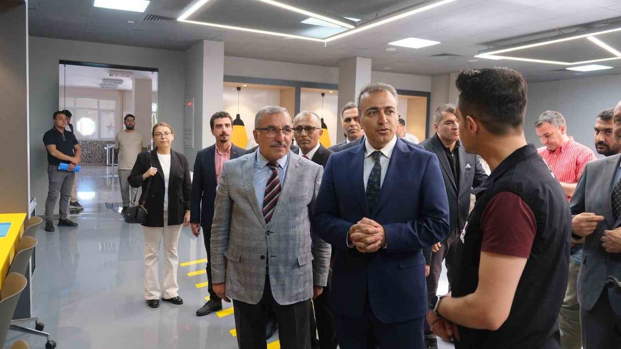 Karamanoğlu Mehmetbey Üniversitesi'nde milli teknoloji atölyesi yerli teknolojiler geliştiriyor