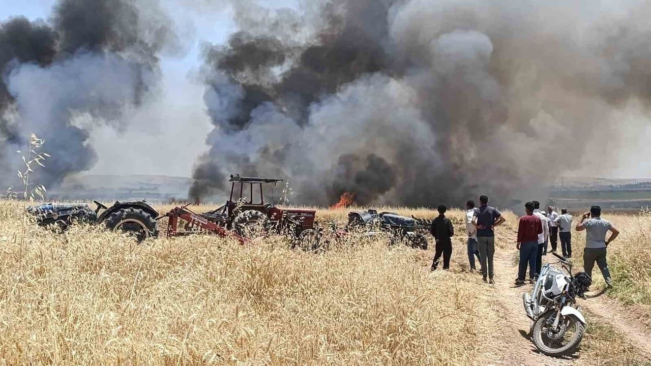 Karkamış'ta 400 dönümlük buğday ekili alan yangında kül oldu