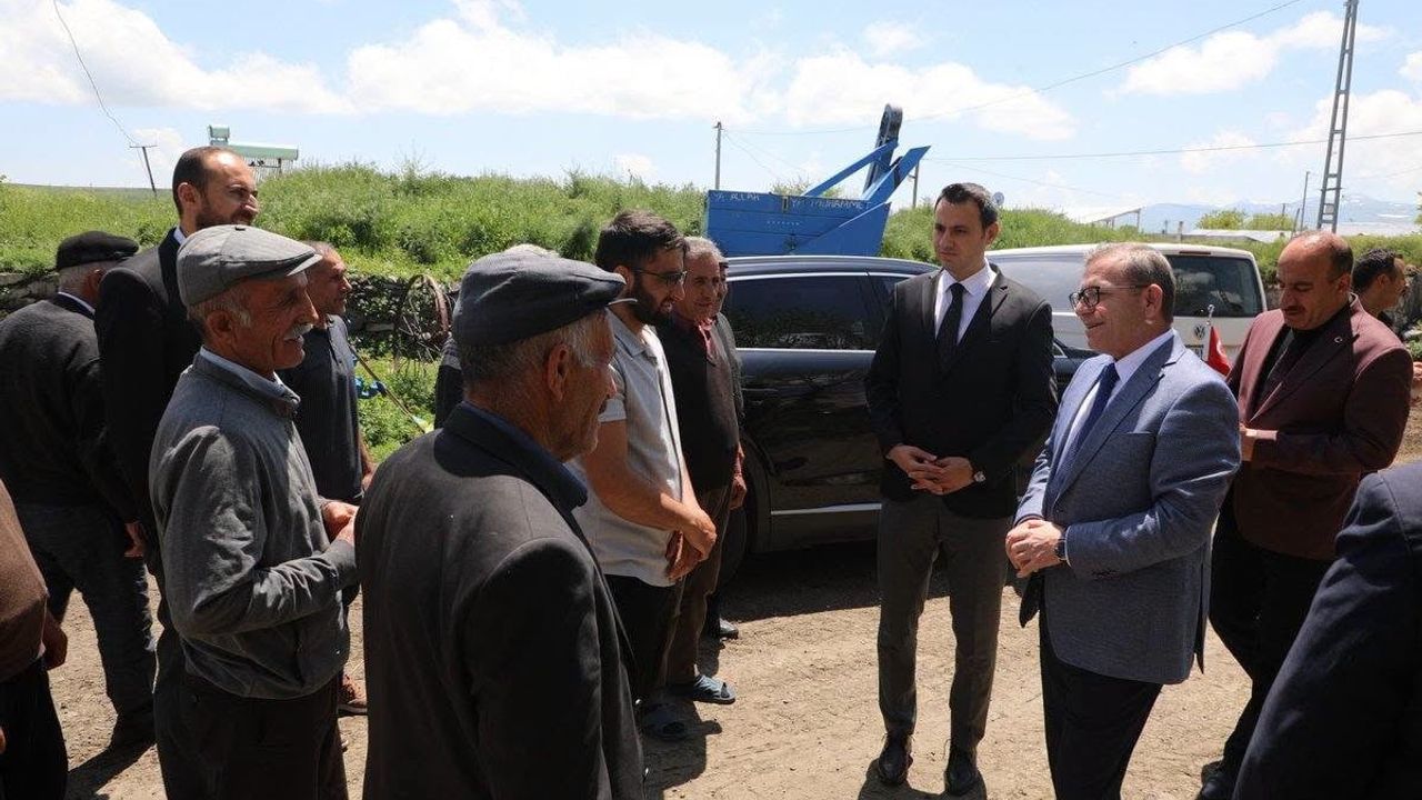 Kars valisi Ziya Polat, vatandaşların talep ve sorunlarını dinledi