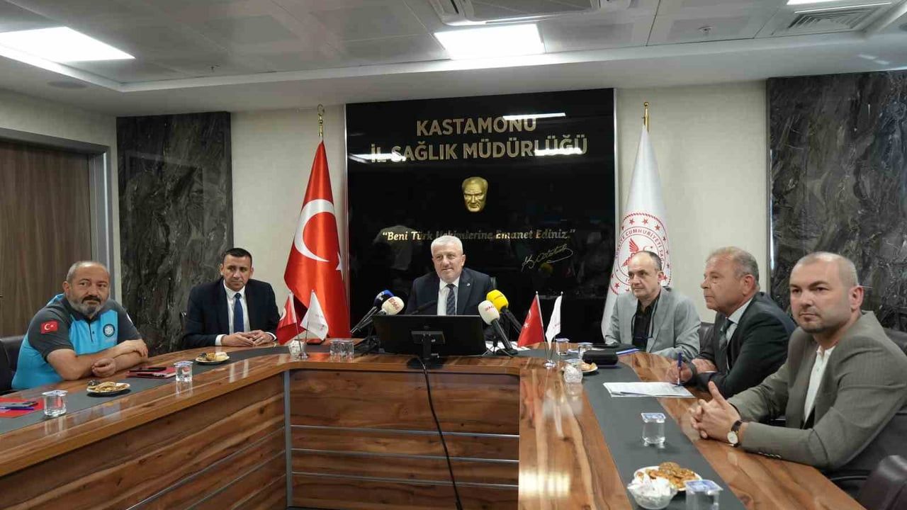 Kastamonu'da hastanelerin kapatılacağı iddialarına yanıt: il sağlık müdürü Yavuzyılmaz
