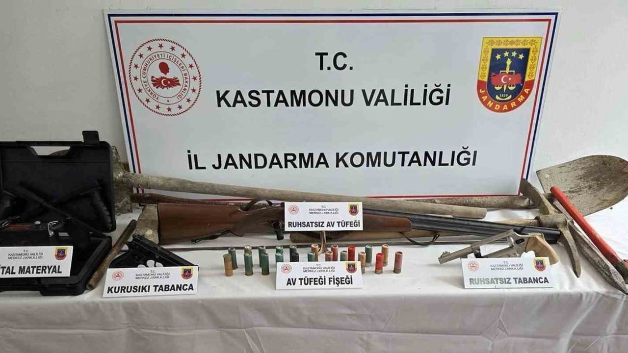 Kastamonu'da kaçak kazı operasyonunda 13 şüpheli gözaltına alındı