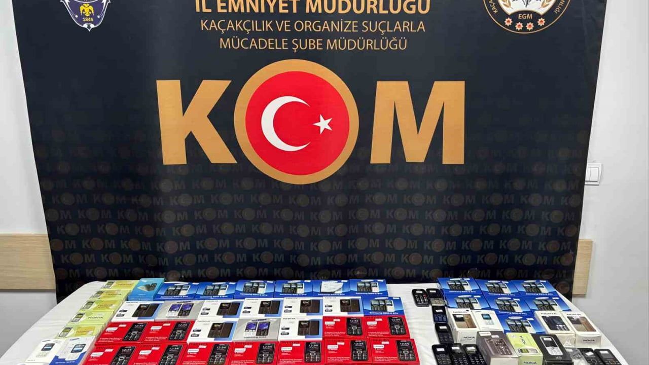 Kastamonu Daday'da 102 Kaçak Cep Telefonu Ele Geçirildi
