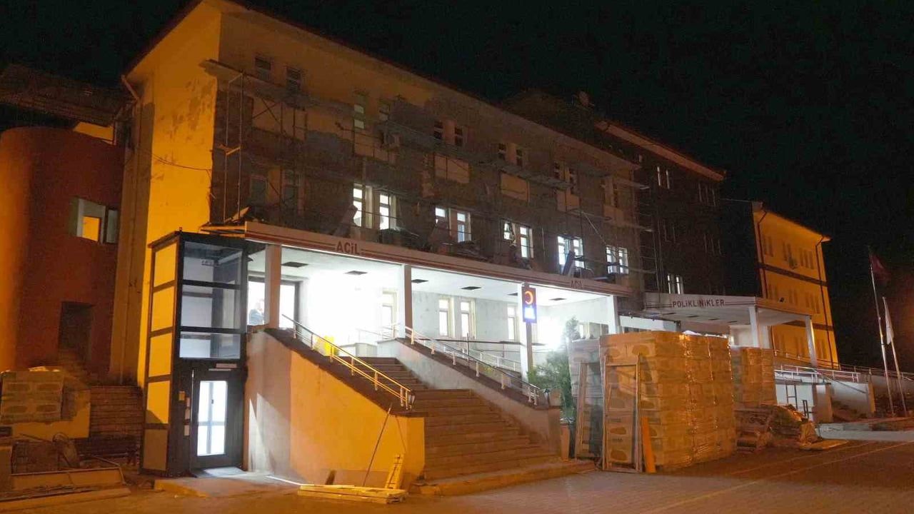 Kastamonu Daday'da 30'dan Fazla Öğrenci Bulantı, Kusma ve Karın Ağrısı Şikayetiyle Hastaneye Başvurdu