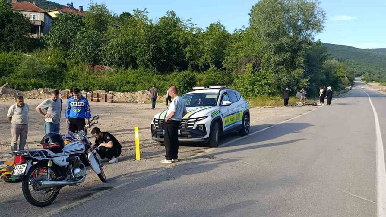 Kastamonu'nun Cide ilçesinde iki motosiklet çarpıştı: 2 sürücü yaralandı