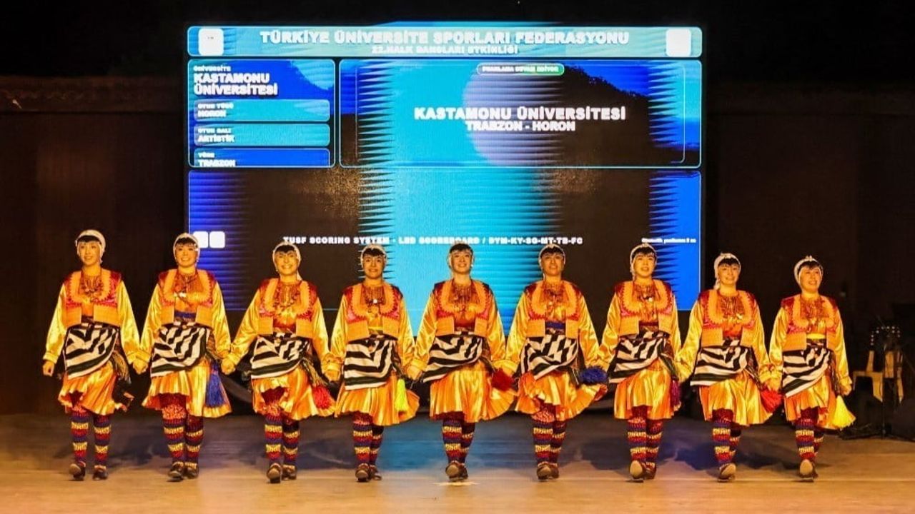 Kastamonu Üniversitesi halk dansları topluluğu Türkiye ikincisi oldu