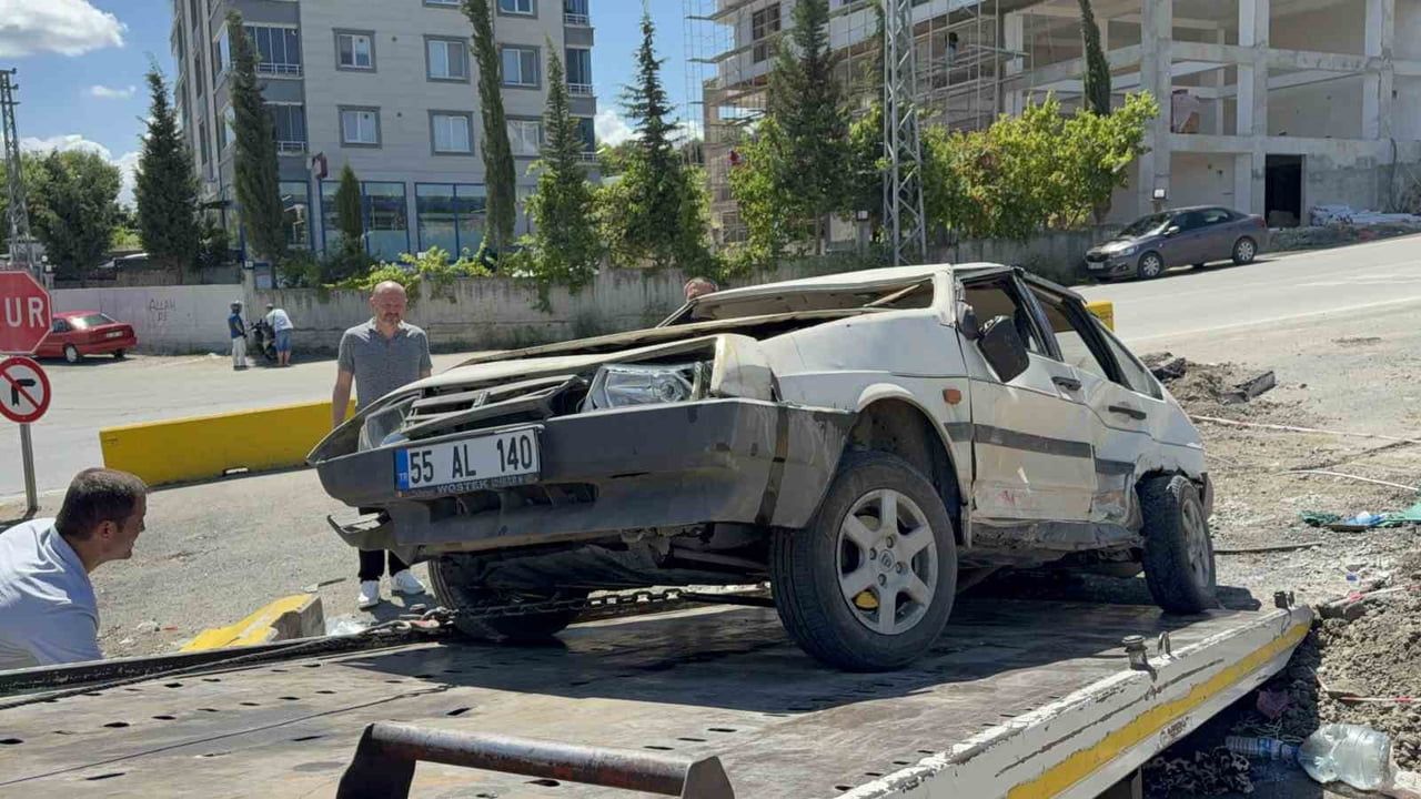 Kavşakta çarpışma: 3 kişi yaralandı