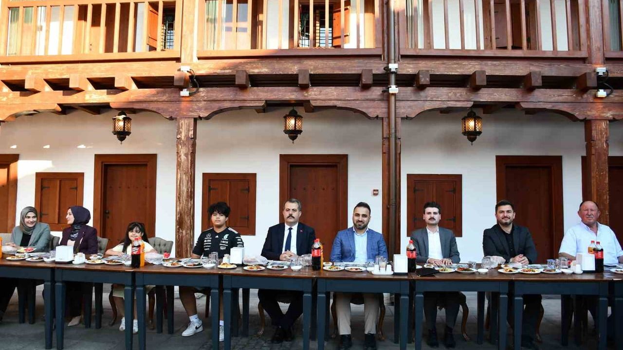 Kaymakam Kaya’ya veda programı