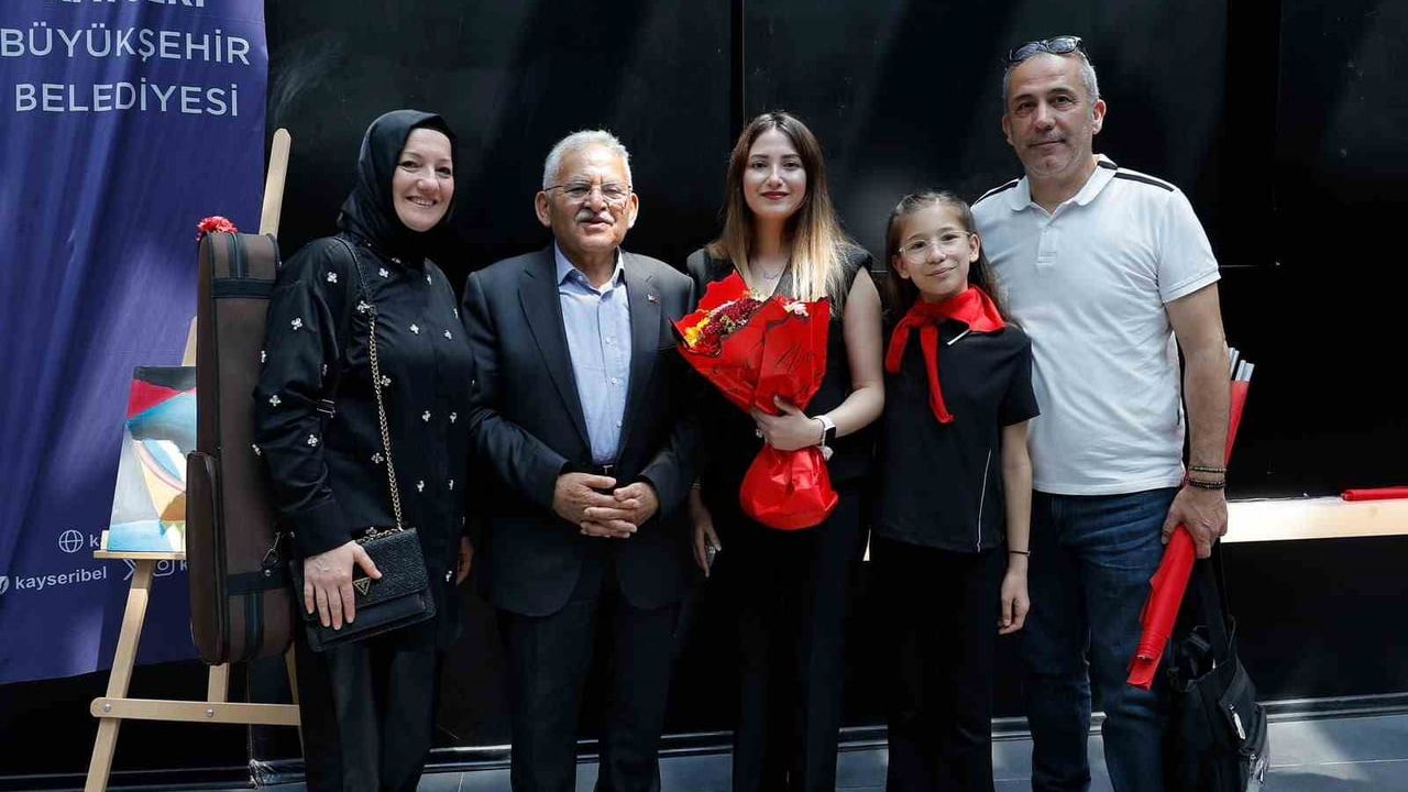 Kayseri Büyükşehir Konservatuvarı'nda Çocuk Grupları Kapanış Konseri ve Sertifika Töreni