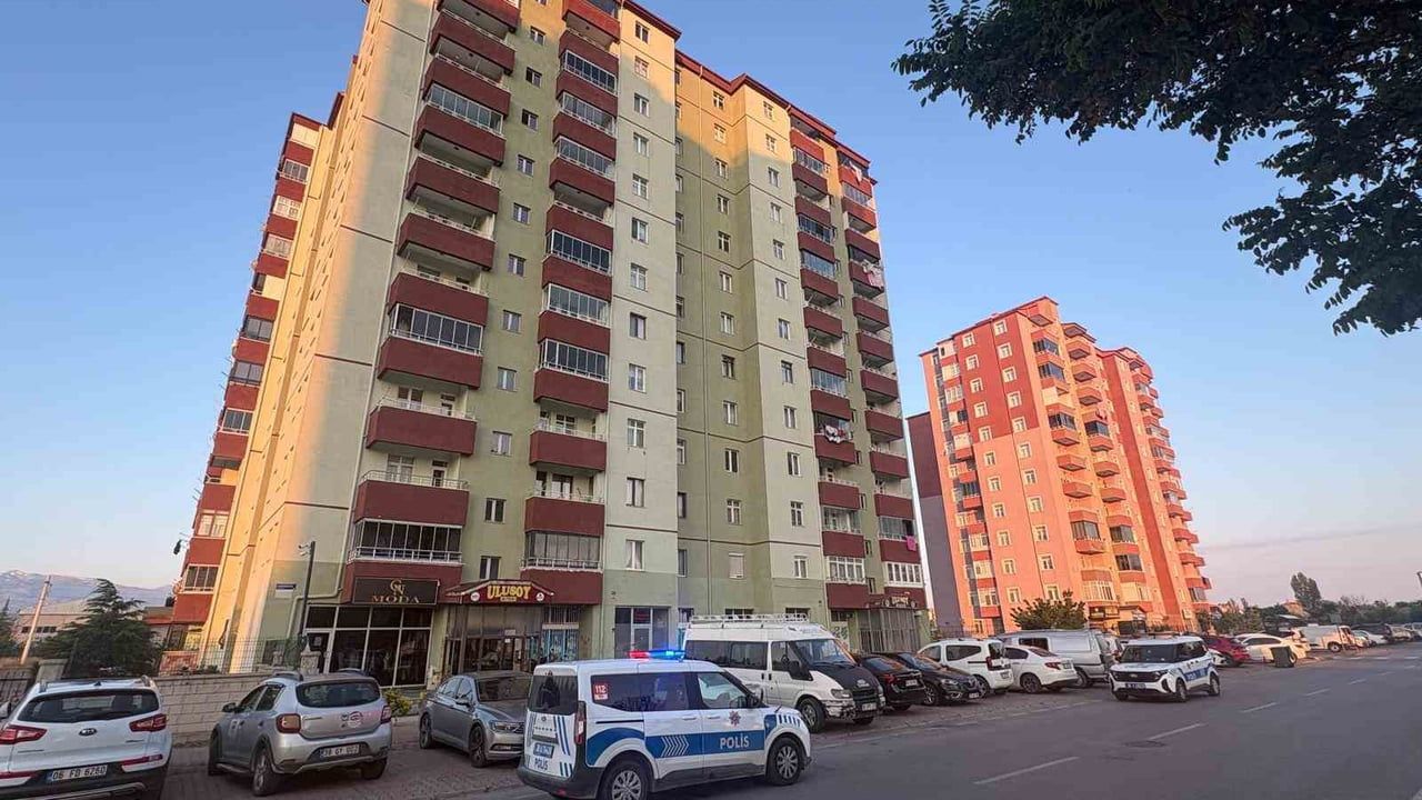 Kayseri'de 39 yaşındaki Muhammet C. evinde ölü bulundu