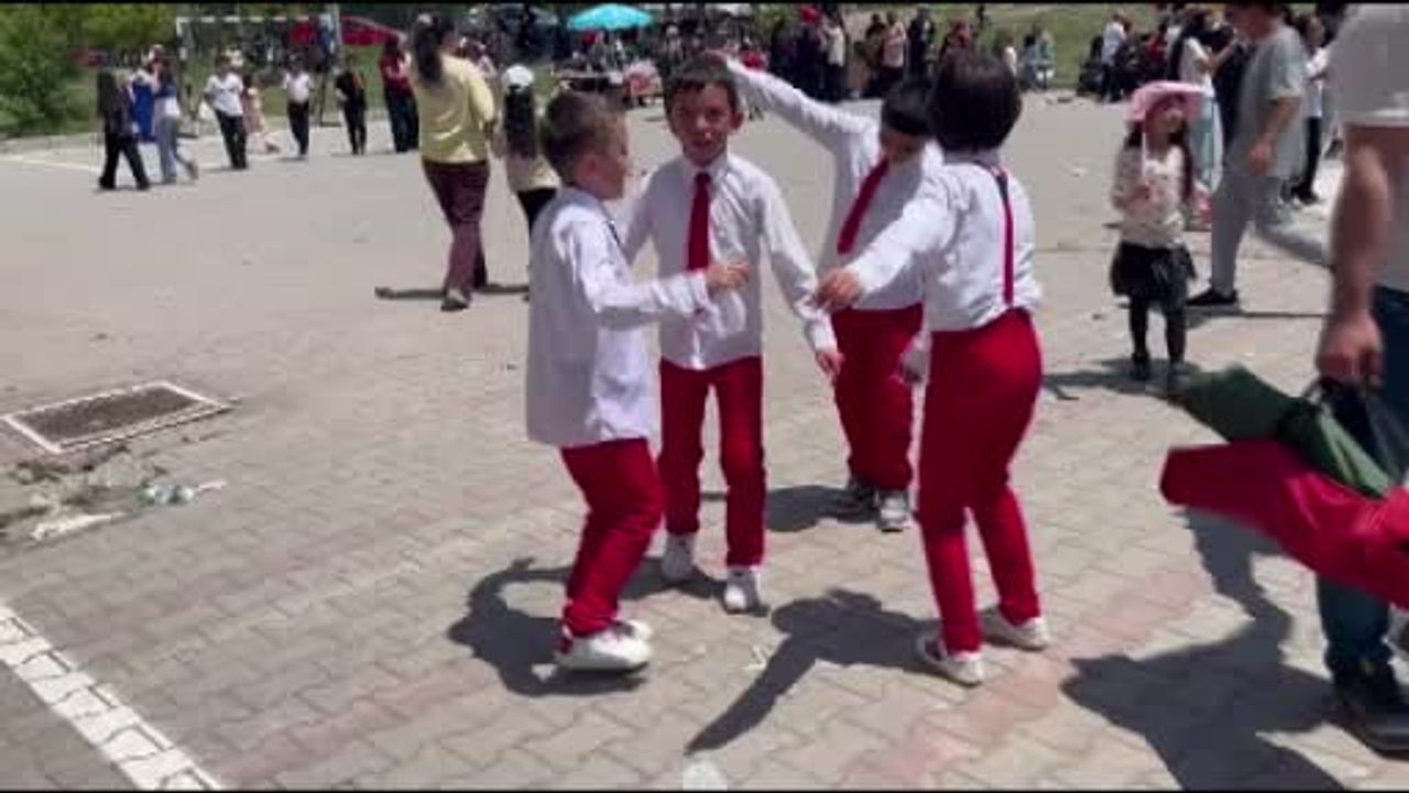 Kayseri'de Ahmetpaşa İlköğretim Okulu'nda Yaza Merhaba Şöleni