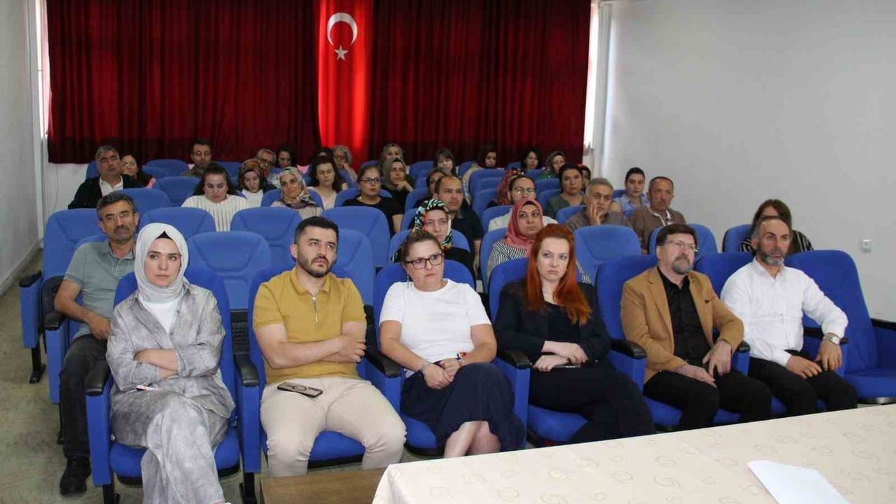Kayseri'de 'Çocuklarda Sınav Kaygısına Yaklaşım' eğitimi verildi