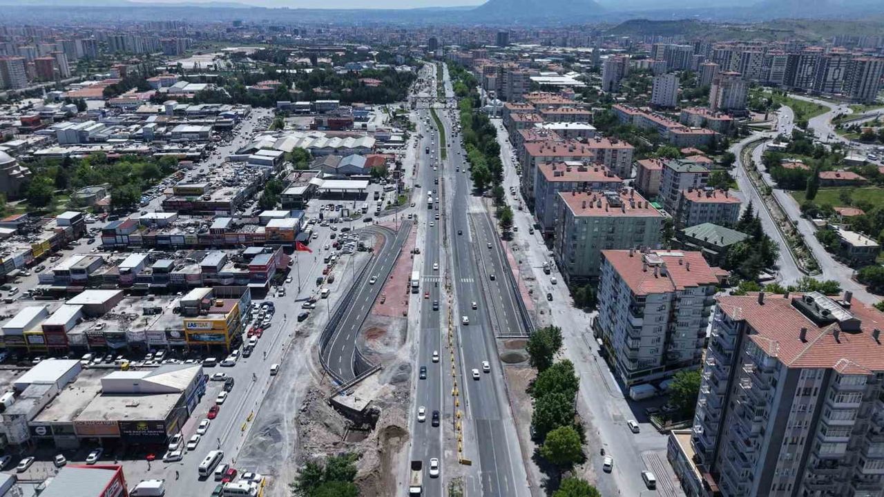 Kayseri'de DSİ-Yeni Sanayi Katlı Kavşağı Projesi'nin İlk Etabı Tamamlandı
