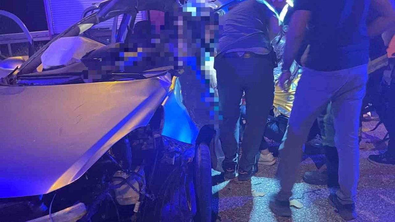 Kayseri’de otomobille hafif ticari araç çarpıştı: 1 ölü, 6 yaralı