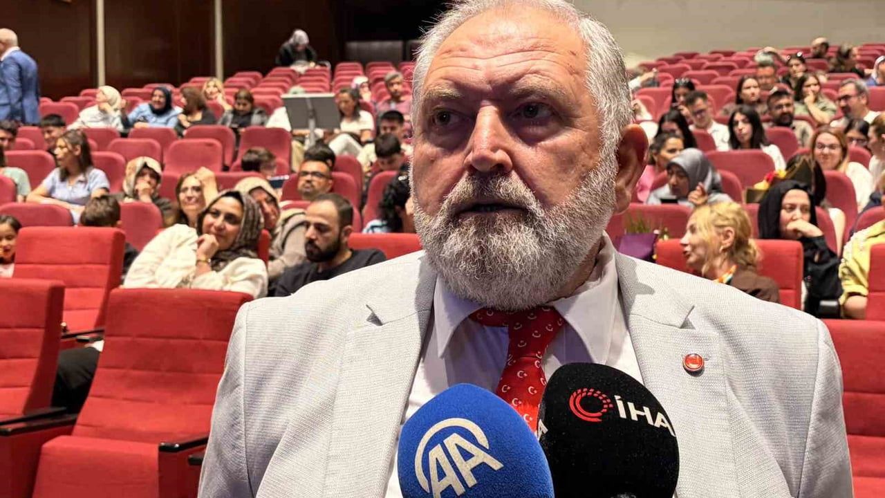 Kayseri’de talasemi hastaları ve aileler konserde moral buldu